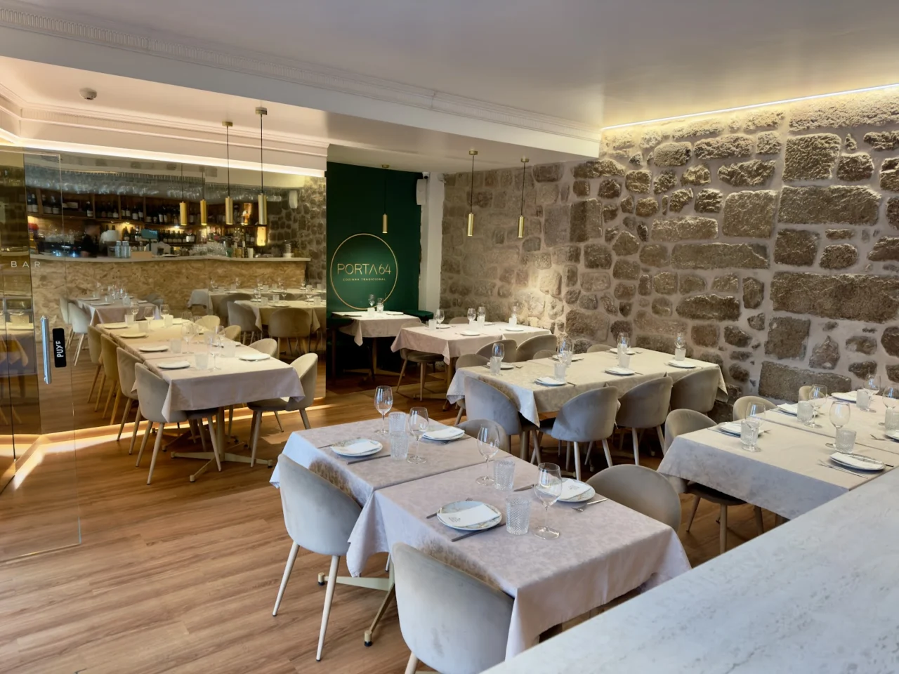 Restaurante Porta, cozinha regional e nacional, com pratos modernos em Viseu