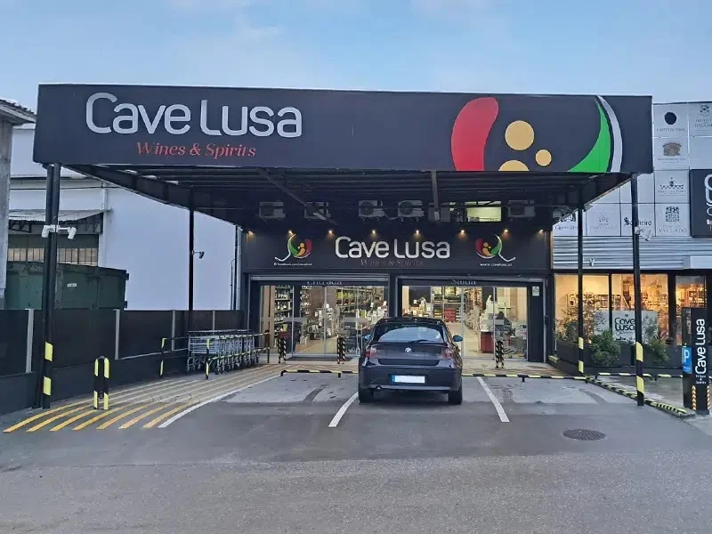 Cave Lusa - Wines & Spirits