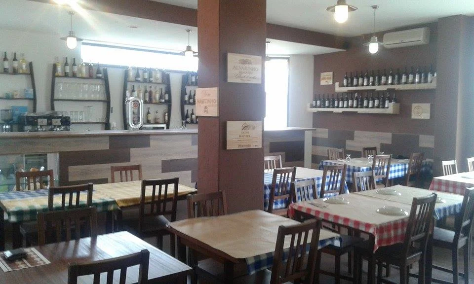 Taberna O Seca Adegas, taberna em Viseu